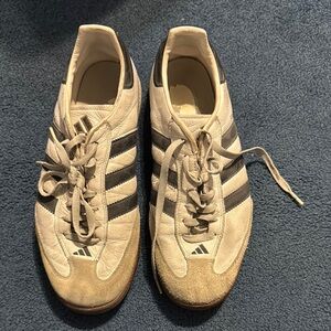 Adidas Men's White and Gray soccer Sneakers